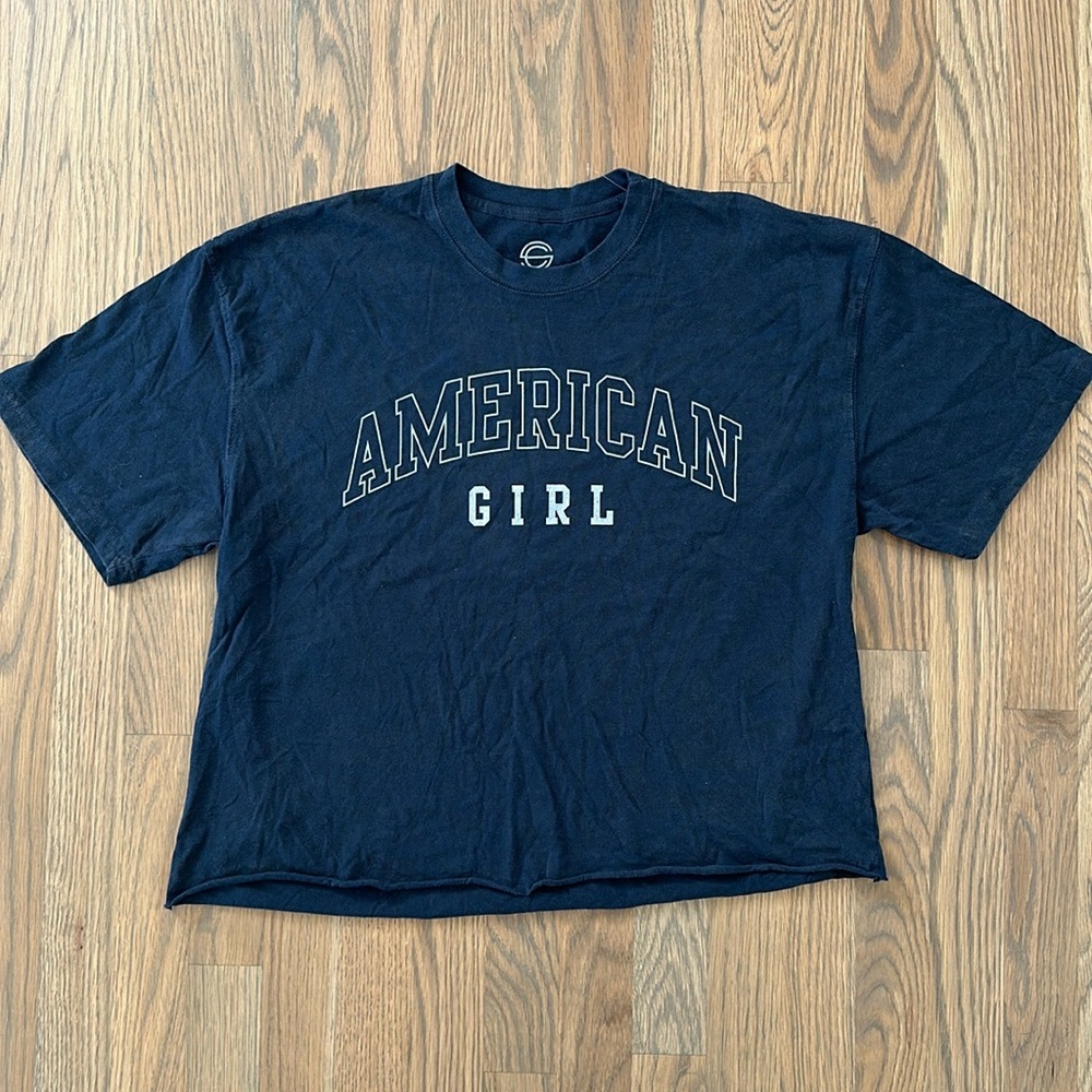 NWOT Social Culture Cropped T-shirt sz Large Women's American Girl Dark Blue Tee
